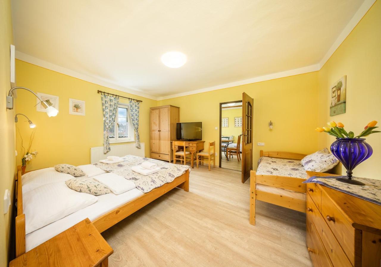 Villa Gardena Чески-Крумлов Экстерьер фото
